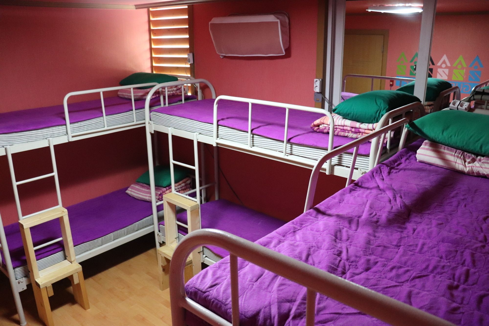 Fall Guesthouse Каннын Экстерьер фото